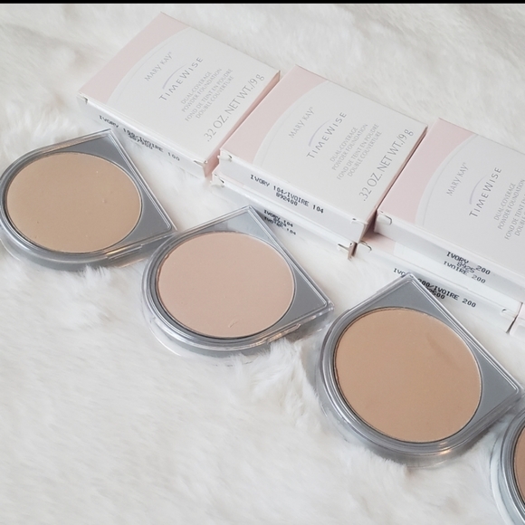 🆕️MK- Ivory Foundation Bundle - Picture 5 of 5